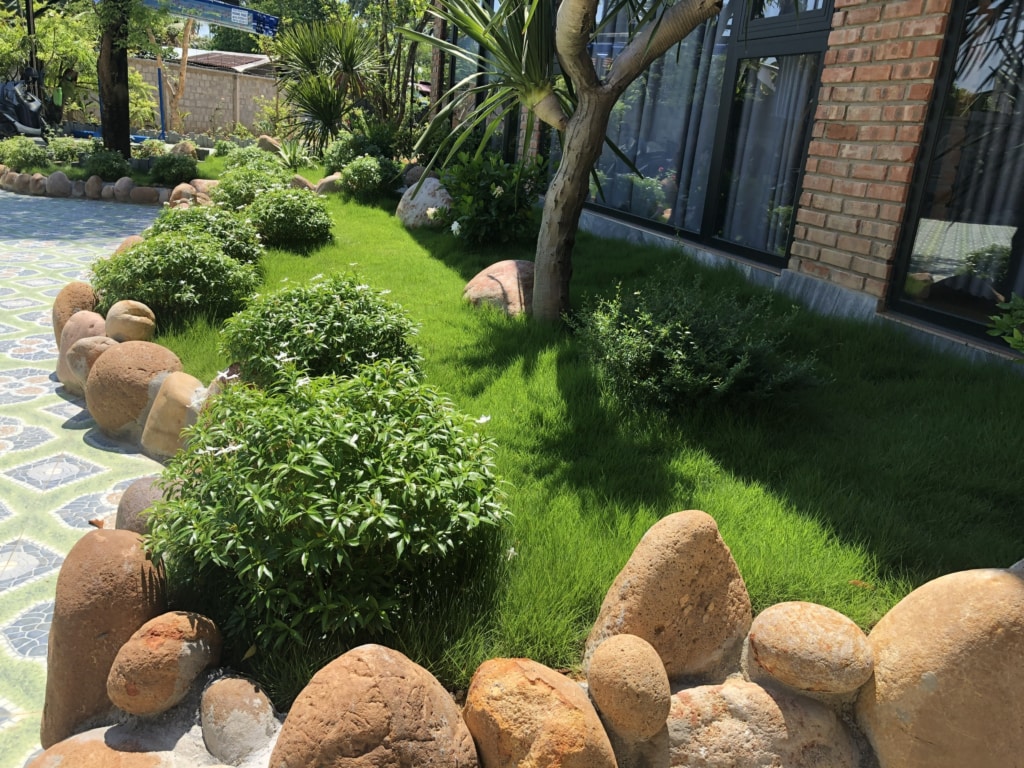 San vuon biet thu a Hung