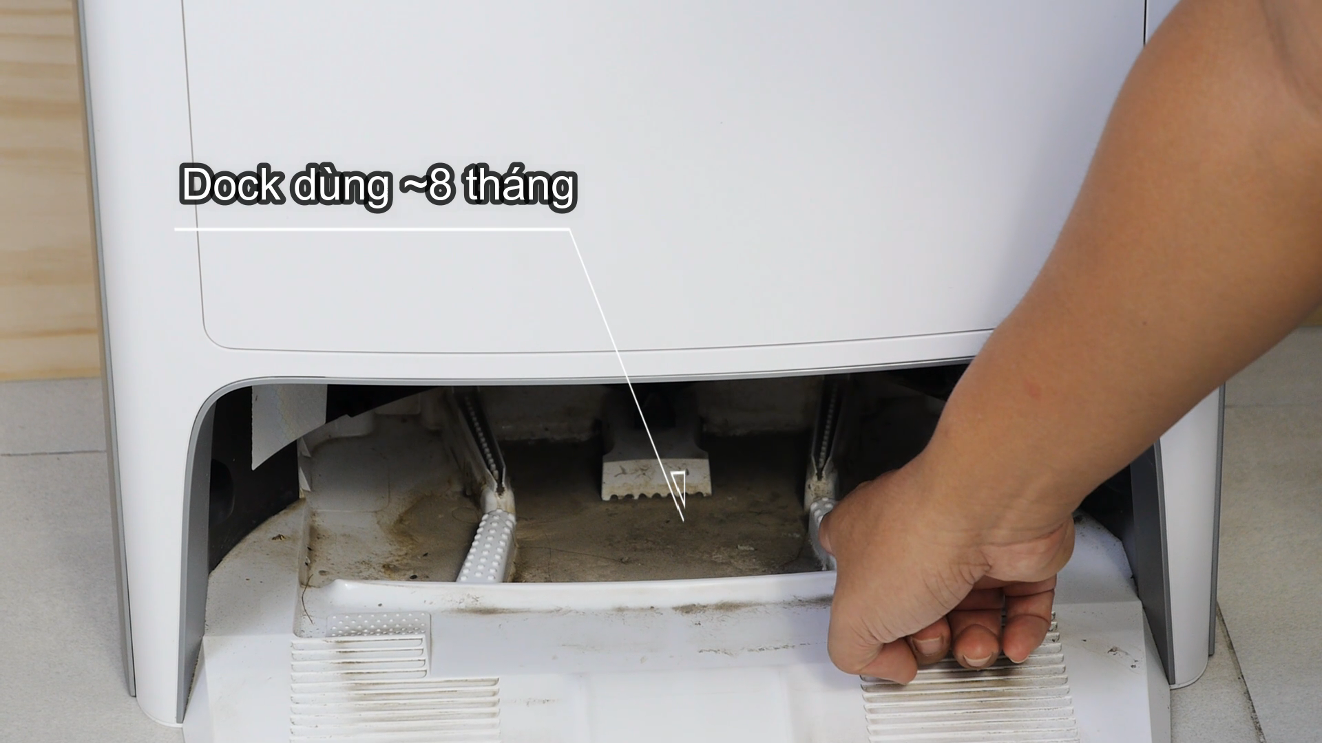 hình ảnh dock sạc không được vệ sinh trong thời giandai