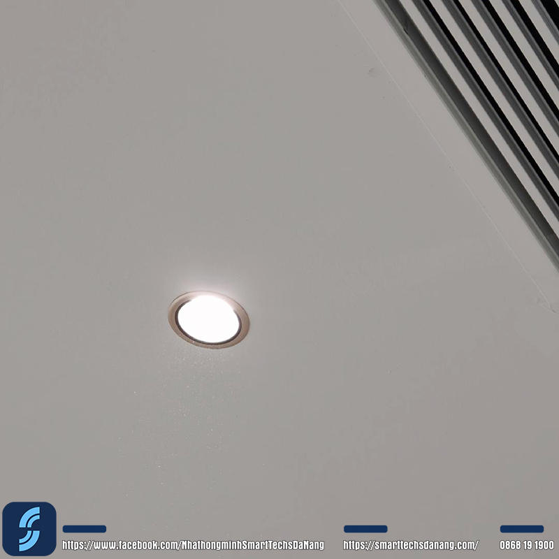 Hình ảnh thi công thực tế Đèn mini spotlight 10W tại nhà khách hàng