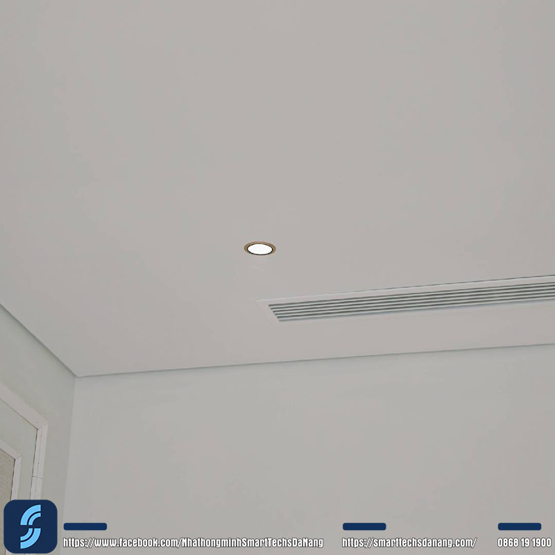 Hình ảnh thi công thực tế Đèn mini spotlight 10W tại nhà khách hàng