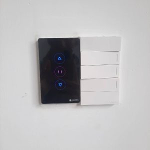 công tắc cửa cuốn wifi