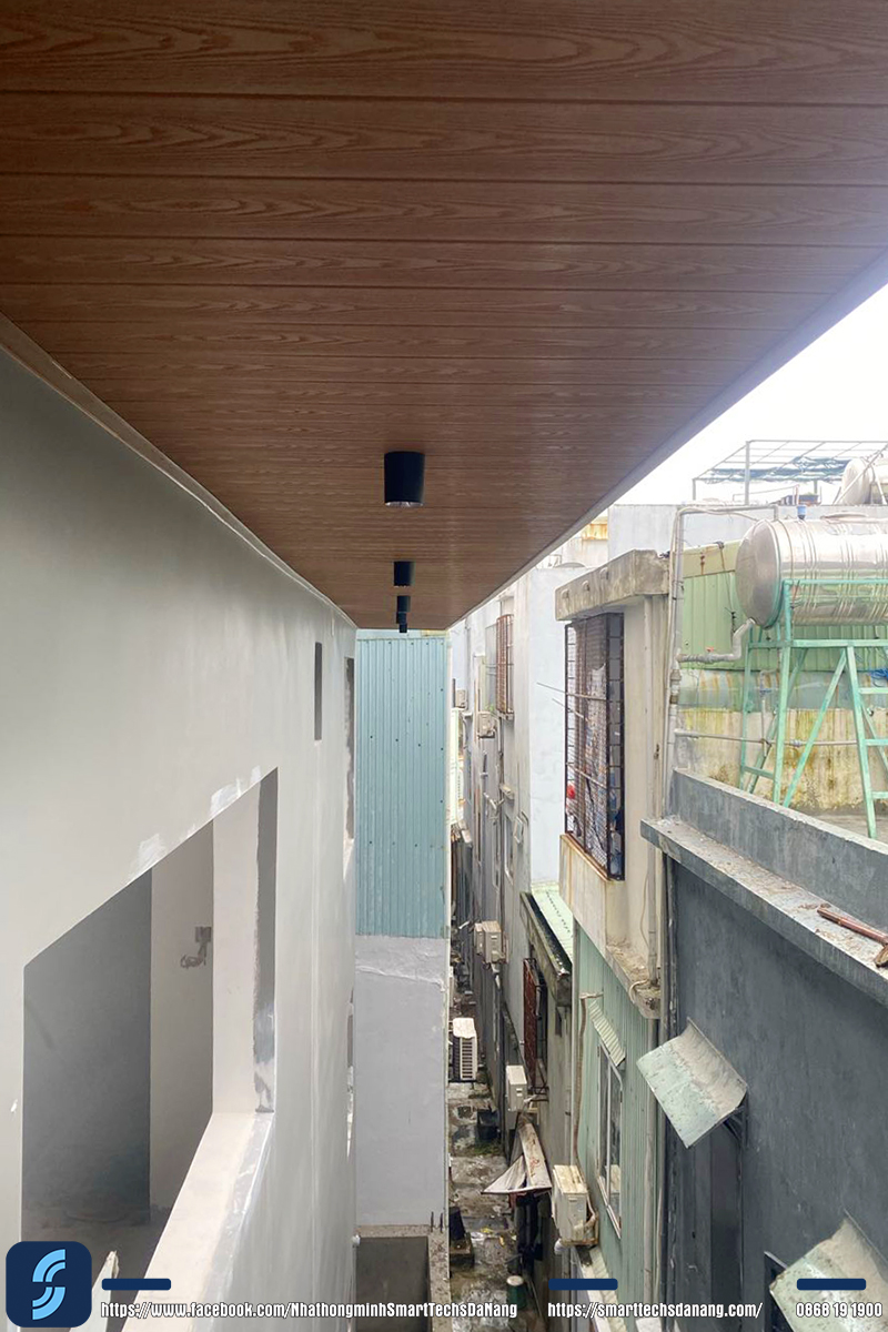 Đèn LED Spotlight trụ 10W ốp nổi 36 độ