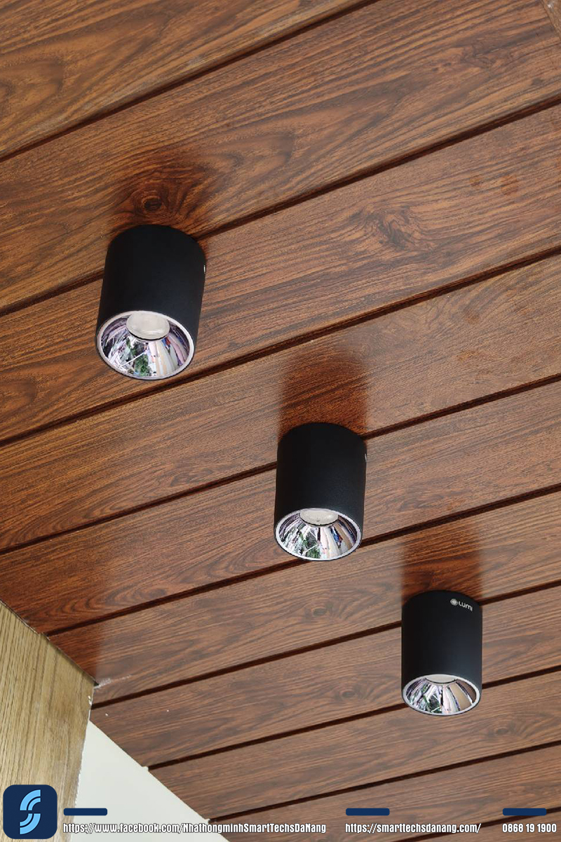 Đèn LED Spotlight trụ 10W ốp nổi 36 độ