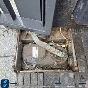 Vệ sinh mortor cổng tự động