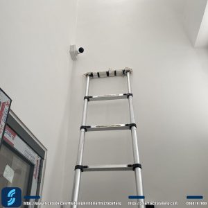 Camera Aqara G100 lắp đặt trên cao