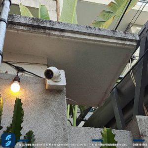 Camera WiFi ngoài trời EZVIZ H3C 2MP Color lắp đặt tại nhà khách