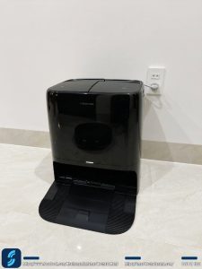 Trạm xạc Roborock Qrevo 2 Pro tại nhà khách