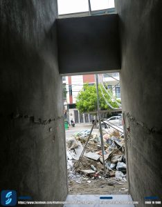 Khảo sát khu vực cửa ra vào để bố trí lắp đặt kiểm soát ra vào