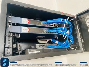 sau khi hoàn thành lắp đặt kết nối hệ thống dây mạng tại tủ điện nhẹ