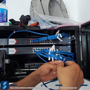 đấu nói các dây mạng kết nối các thiết bị