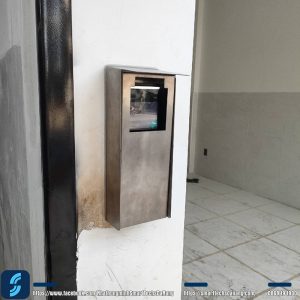 Hộp inox bảo vệ thiết bị kiểm soát ra vào được lắp đặt tại công trình